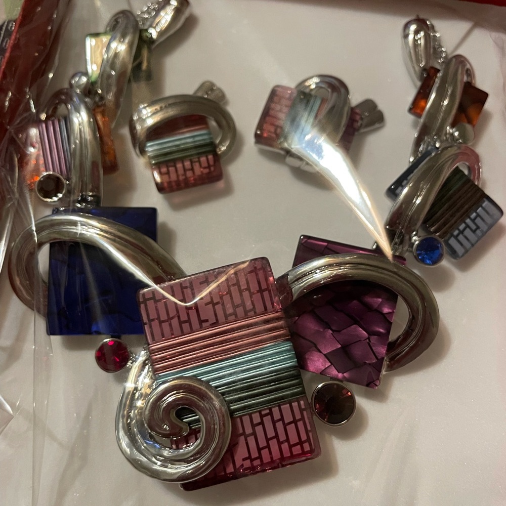 Statement necklace and matching earrings!